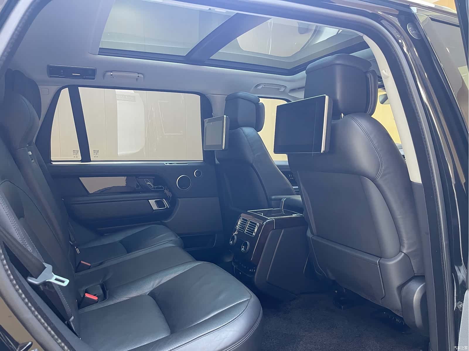 Land Rover Range Rover, 2022 15