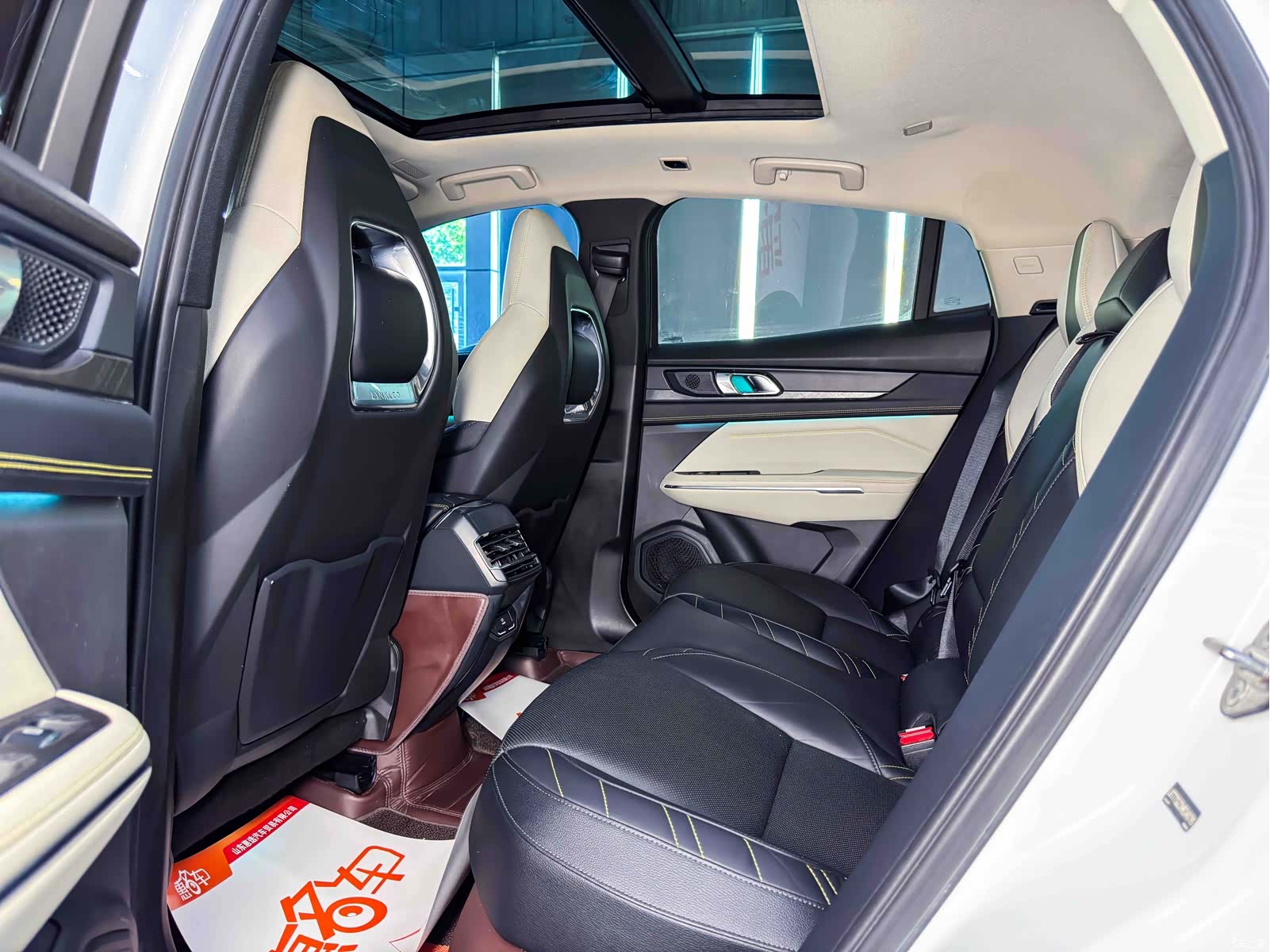 Lynk & Co 02, 2021 8