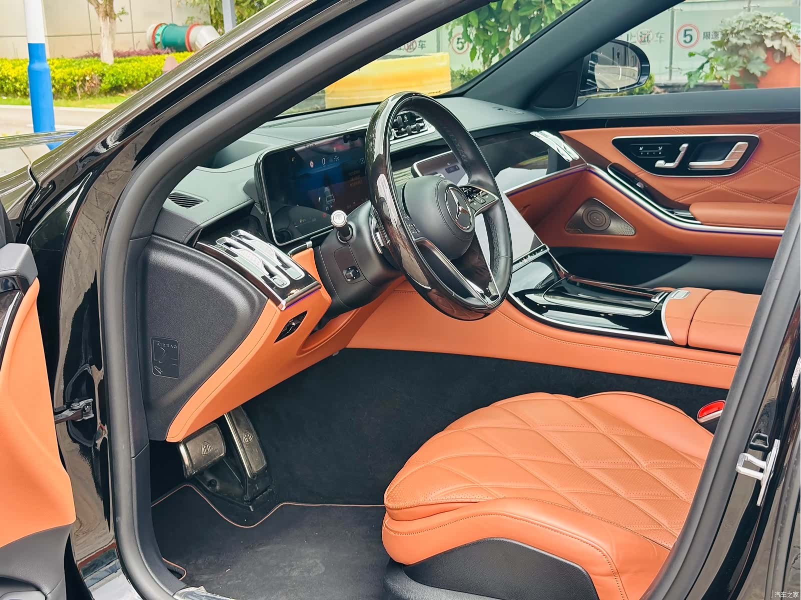 Maybach S-Class, 2023 9