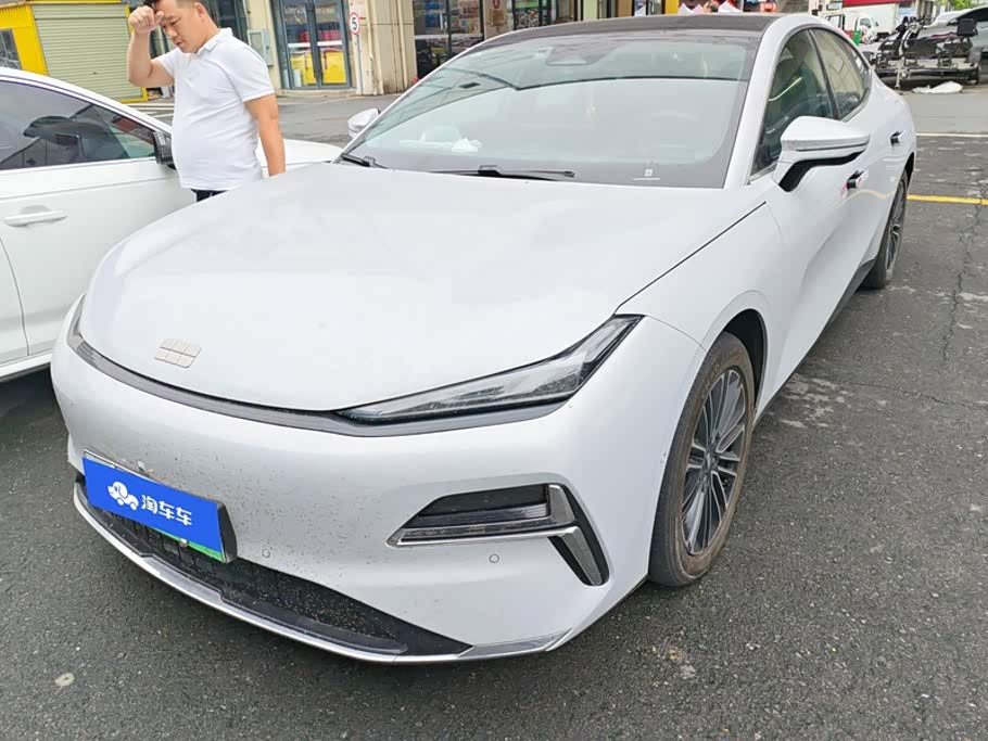 Geely Galaxy Galaxy 8