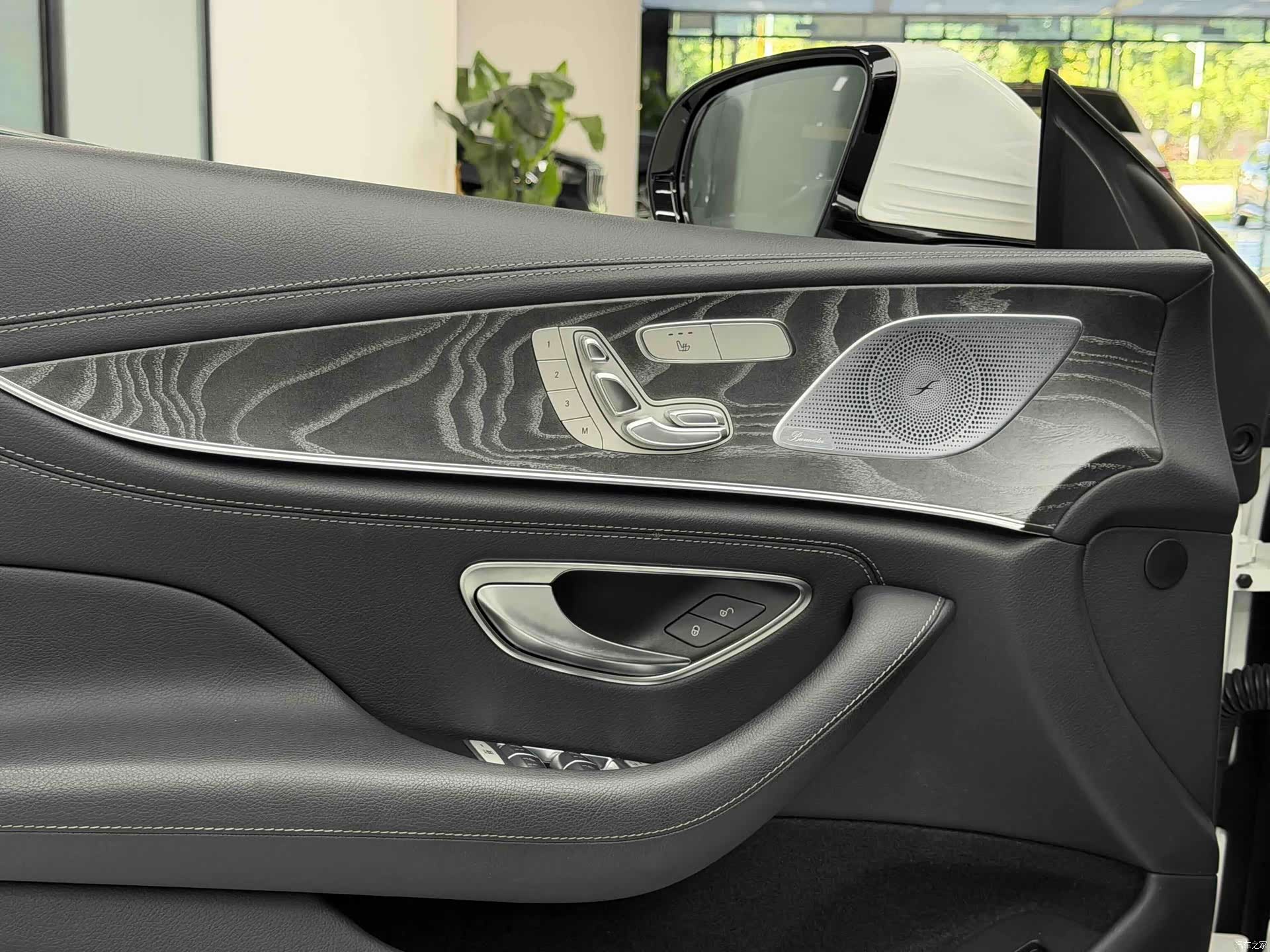 Mercedes-Benz CLS, 2022 8