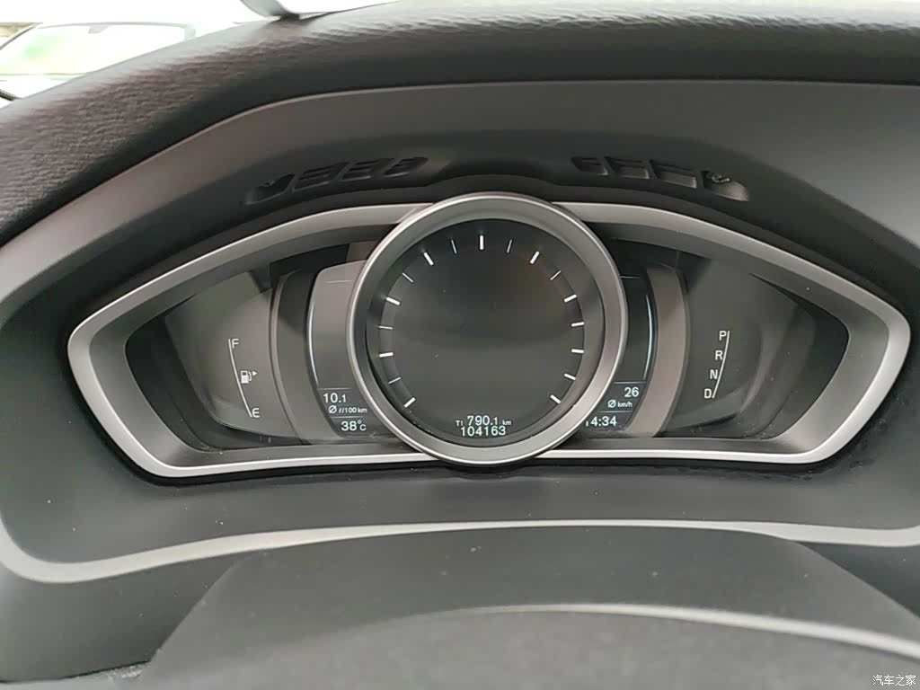 Volvo V40, 2015 12