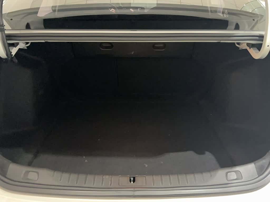 Buick Verano, 2023 18