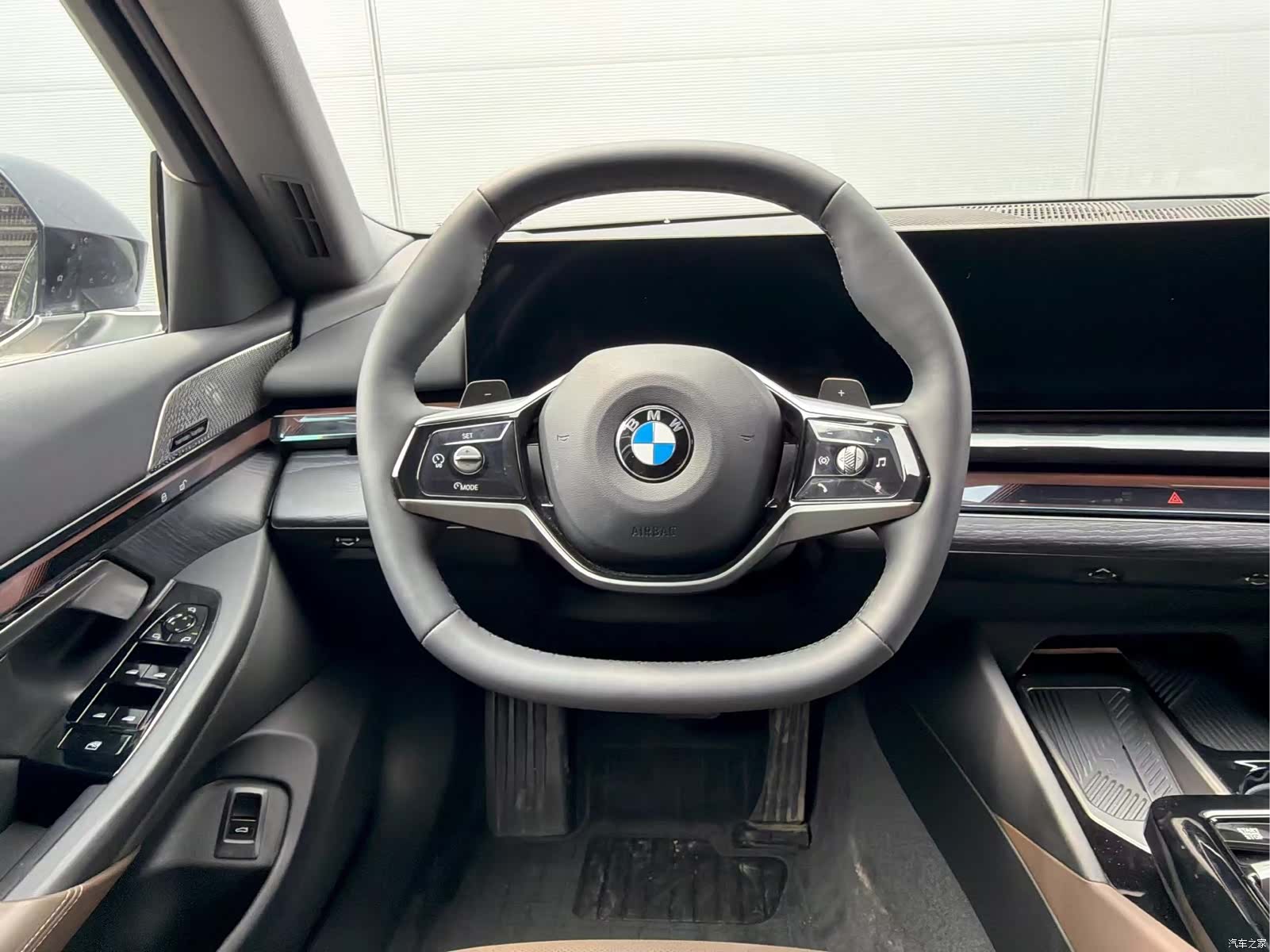BMW 5 Series, 2025 12