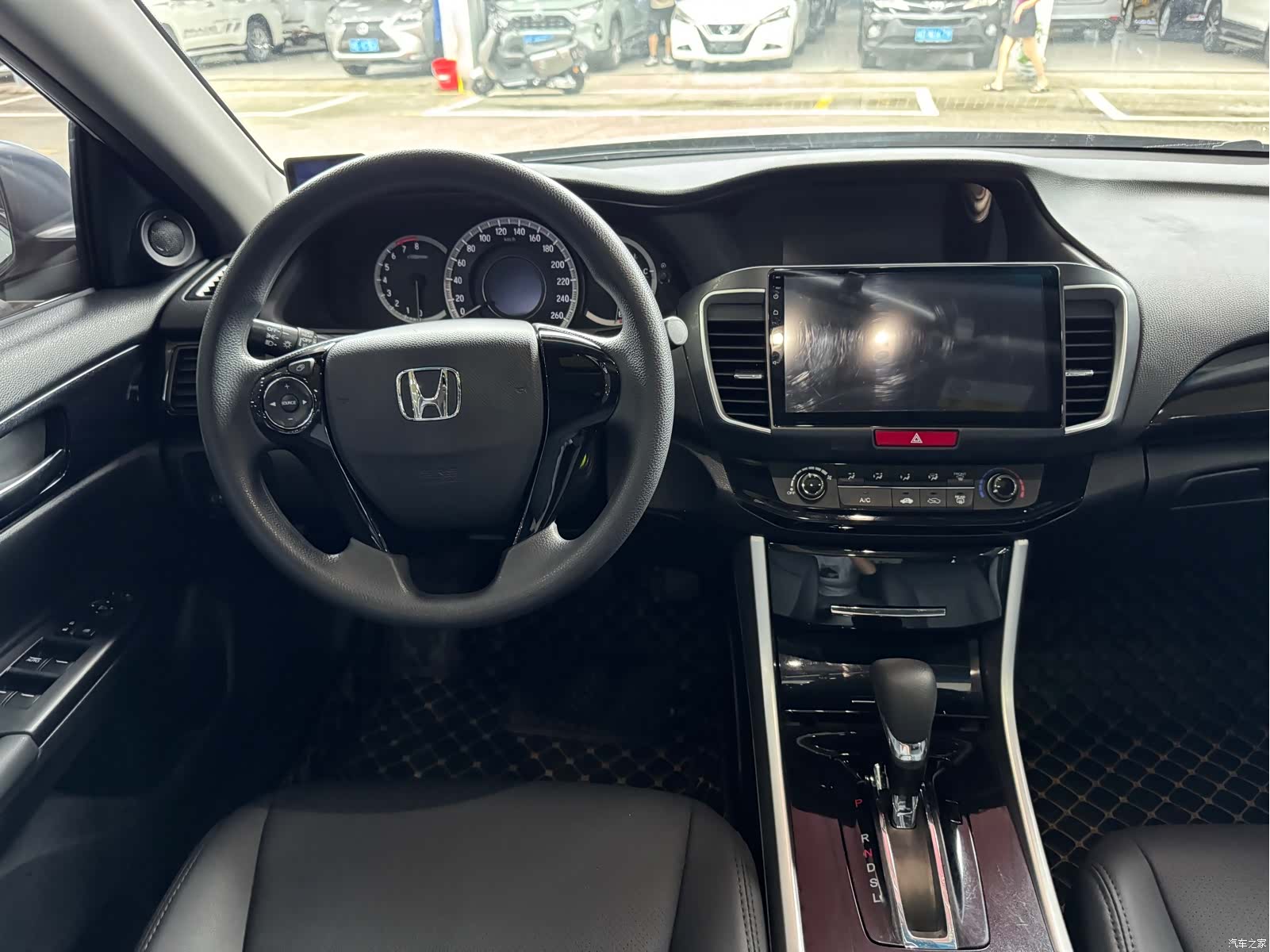 Honda Accord, 2018 11