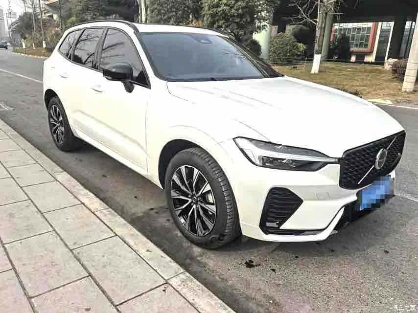 Volvo XC60, 2024 3