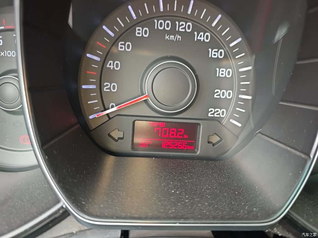 Kia K2, 2015 12