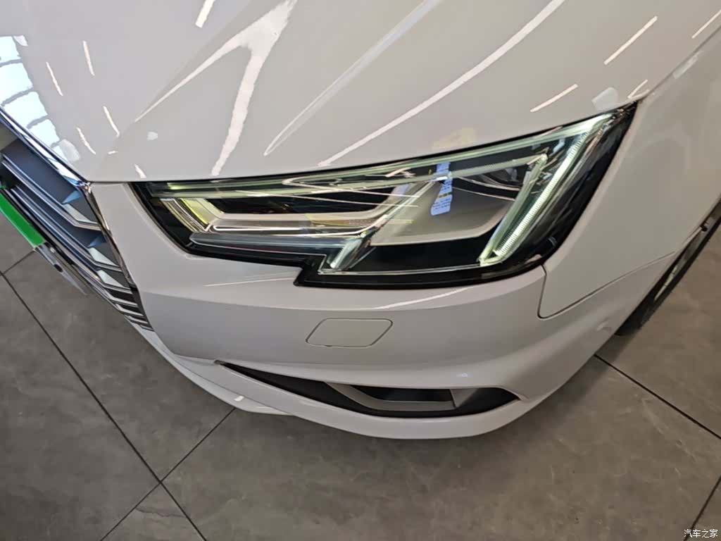 Audi A4L, 2019 24