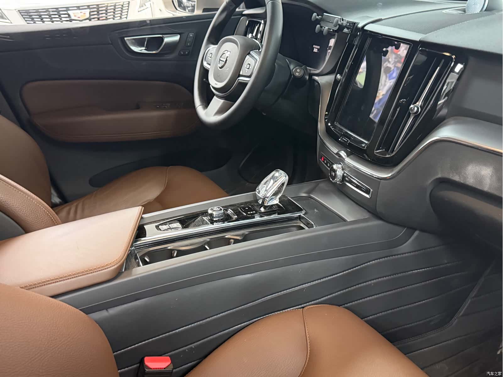 Volvo XC60, 2024 14