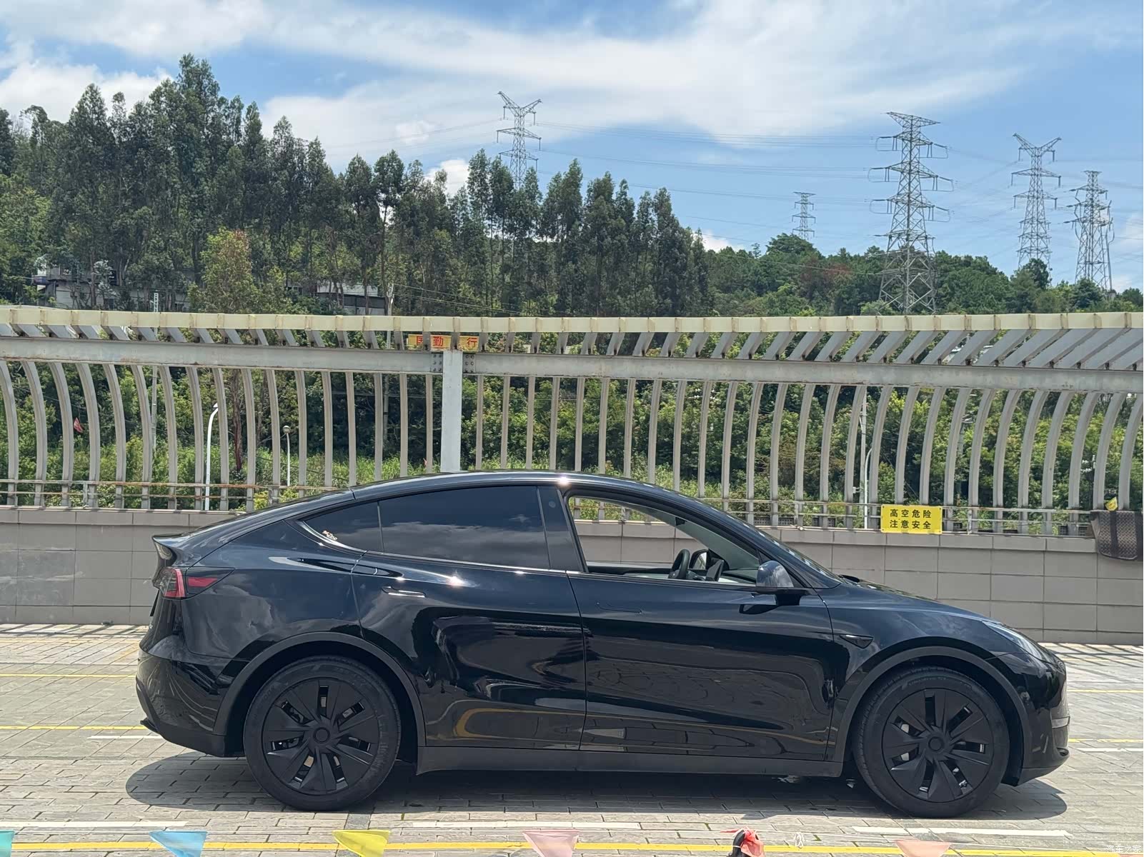 Tesla Model Y, 2021 16