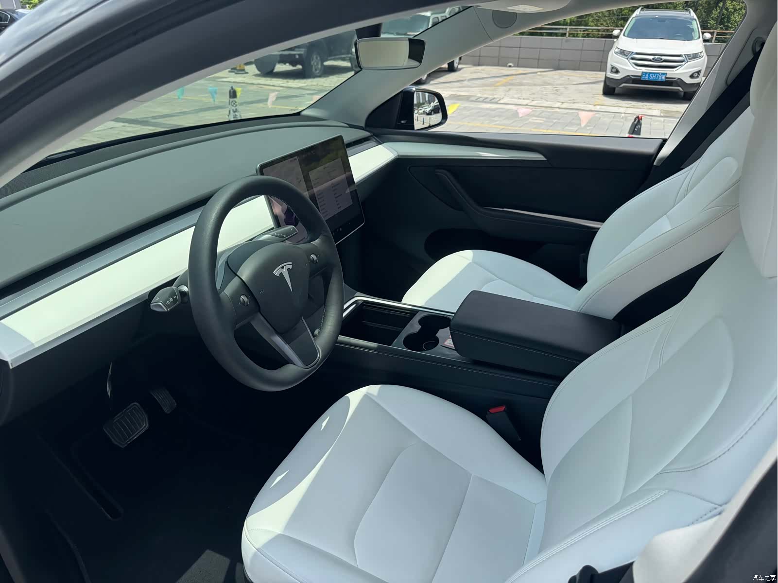 Tesla Model Y, 2021 25