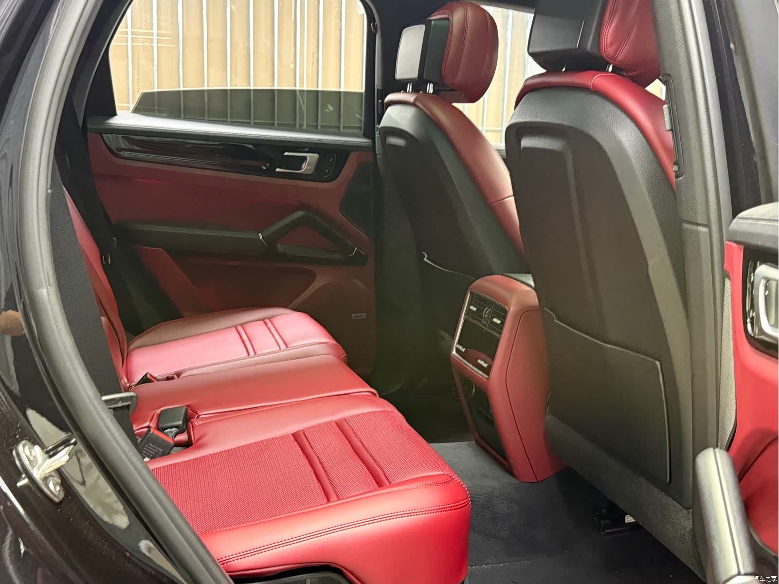 Porsche Cayenne, 2018 13
