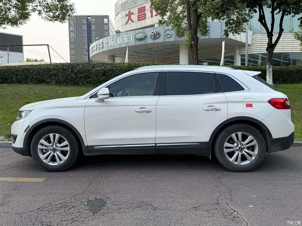 Lincoln MKX, 2019 3