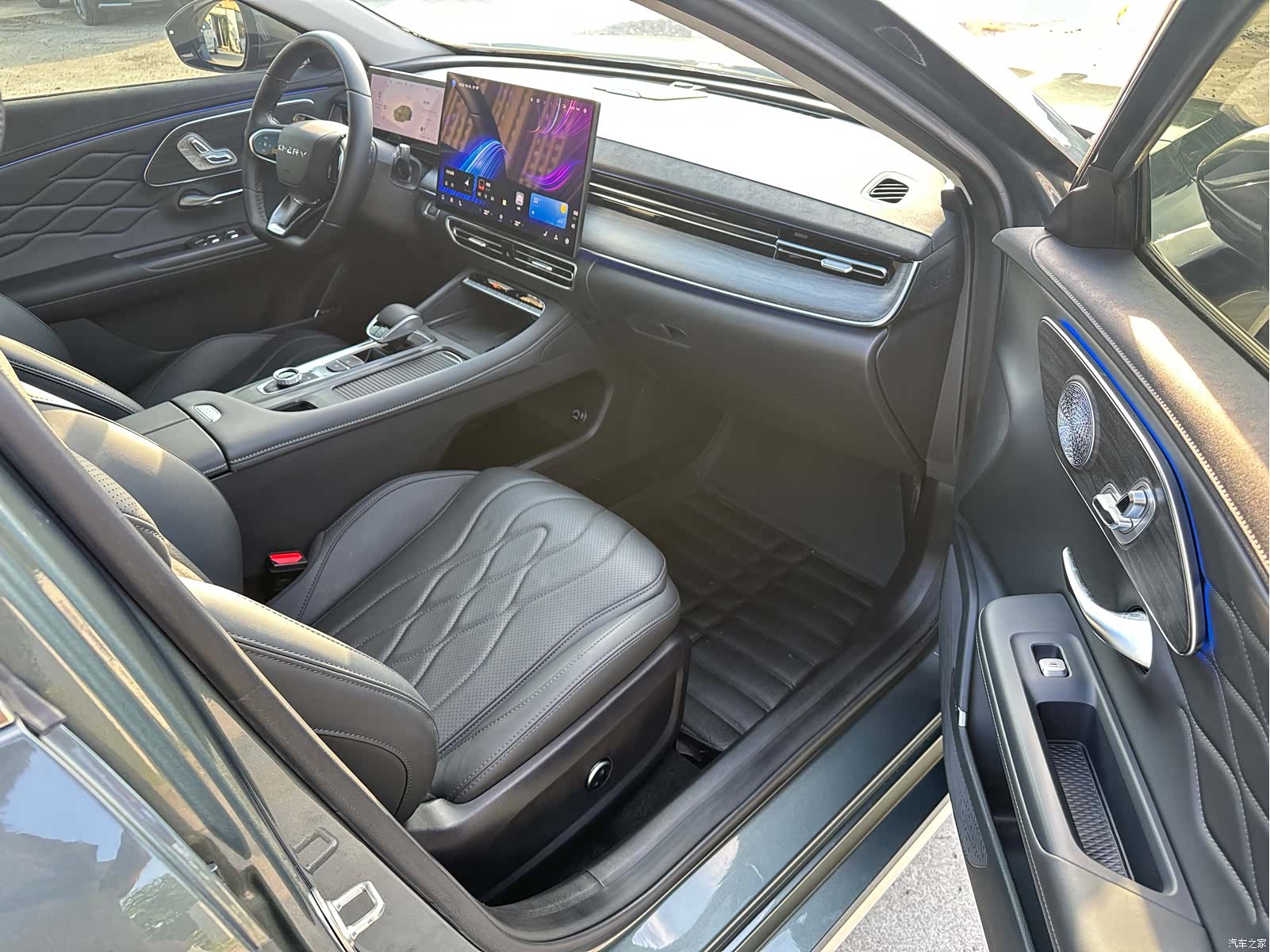 Chery Arrizo 8, 2025 19