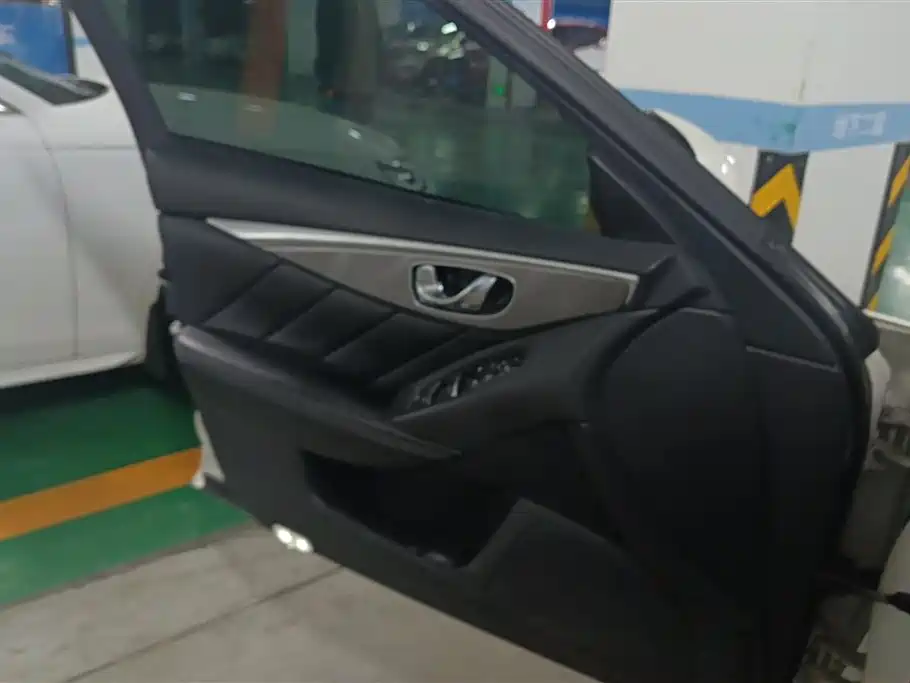 Infiniti Q50L Infiniti Q50L