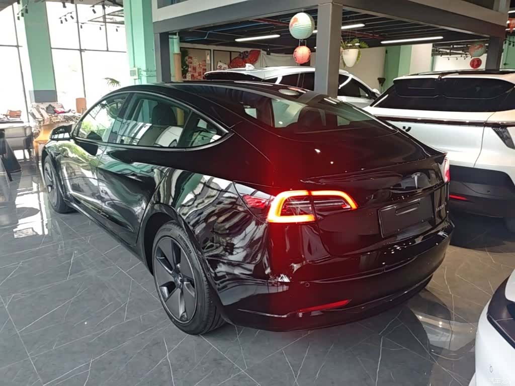 Tesla Model 3, 2023 все фото