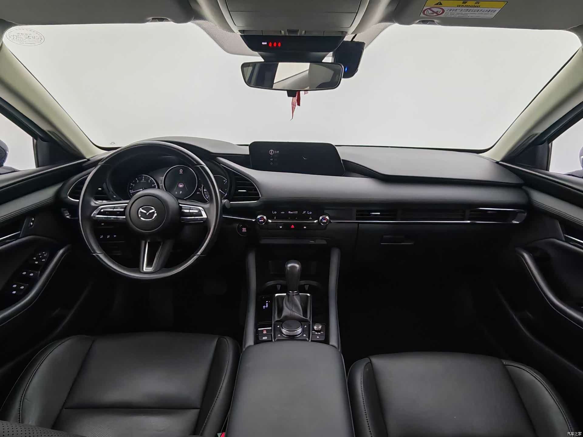 Mazda Mazda3, 2022 16