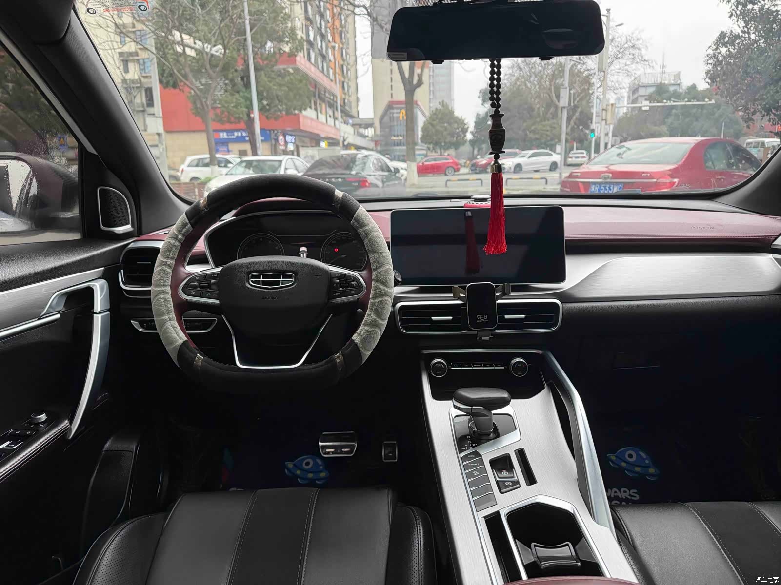 Geely Coolray, 2021 12