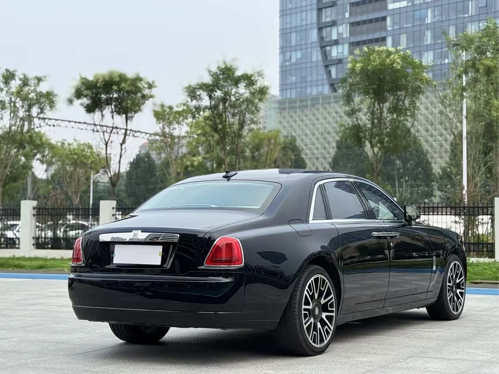 Rolls-Royce Ghost, 2013 10