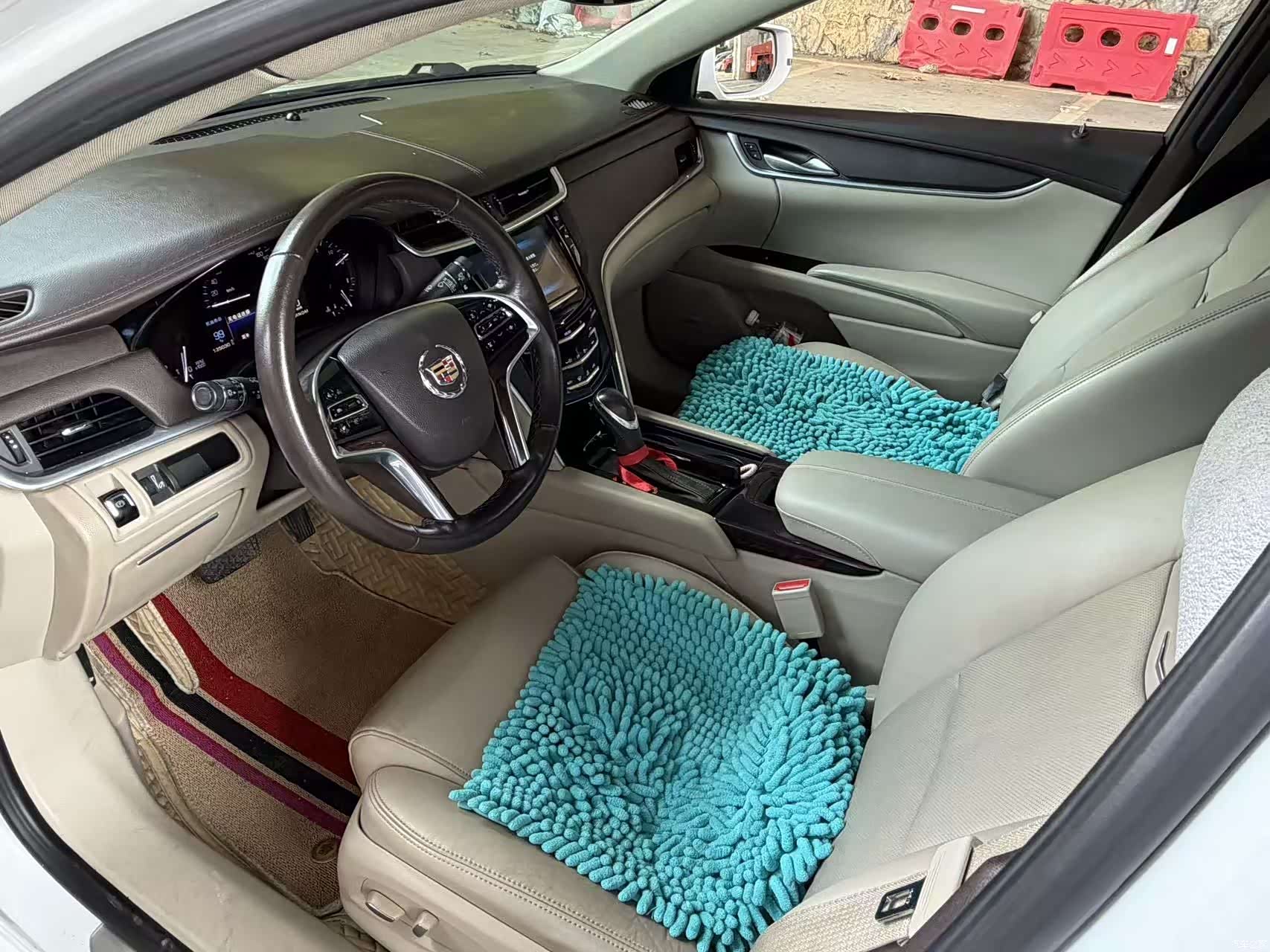 Cadillac XTS, 2015 4