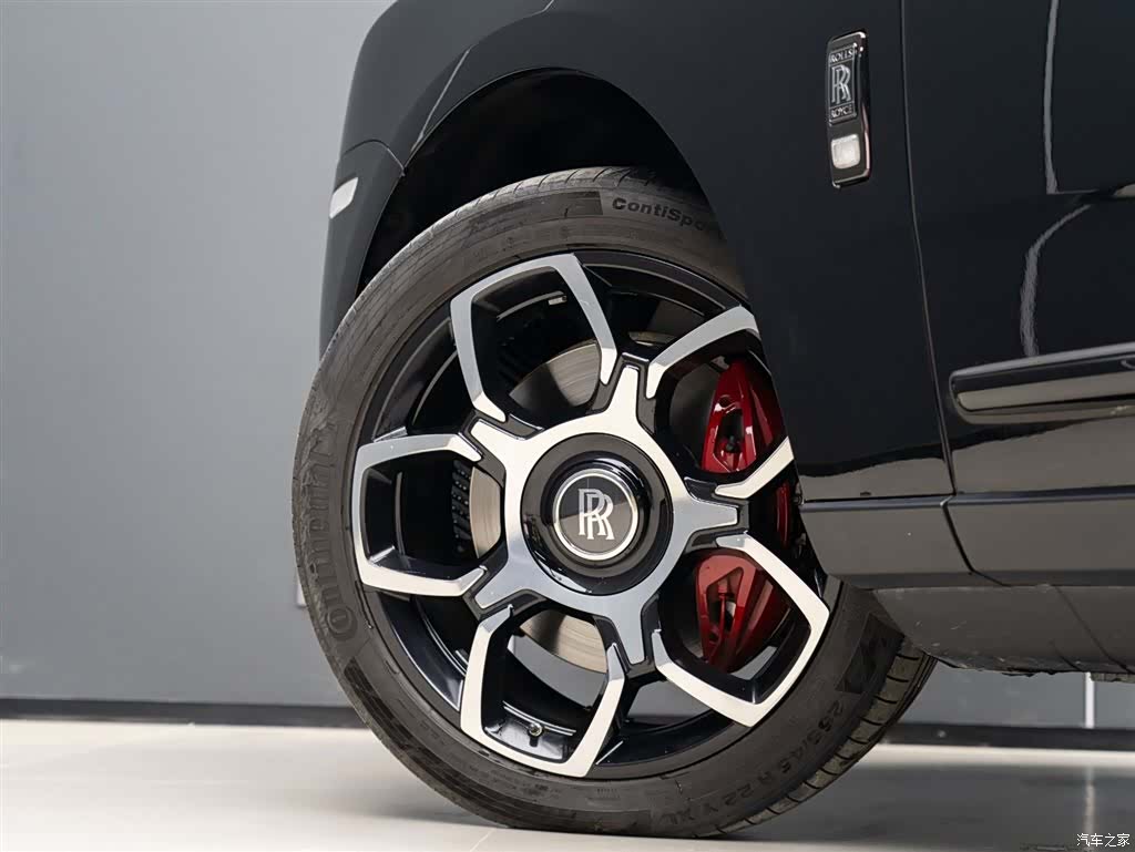 Rolls-Royce Cullinan, 2022 все фото