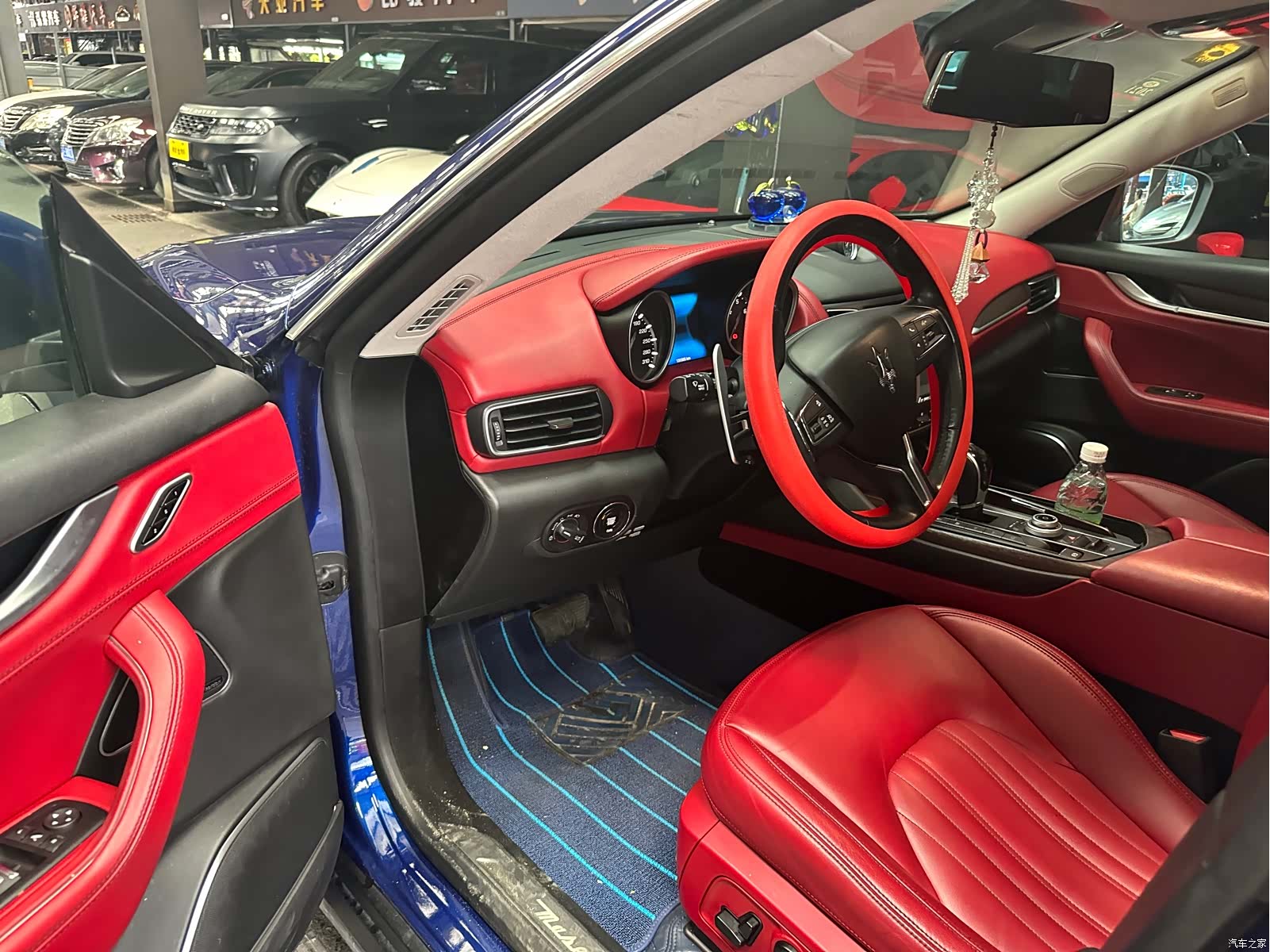 Maserati Levante, 2017 все фото