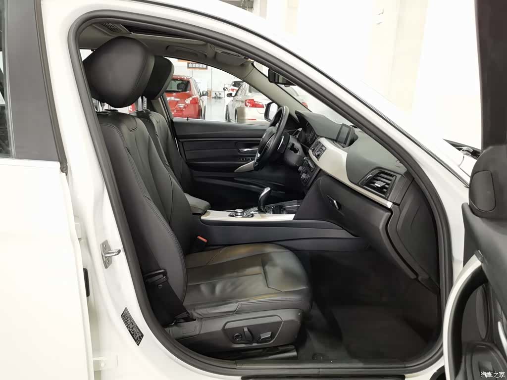 BMW 3 Series, 2015 23