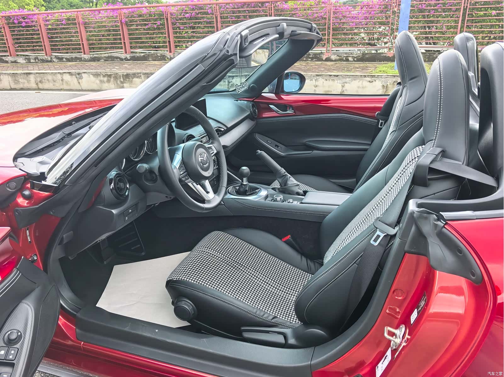 Mazda MX-5, 2026 все фото
