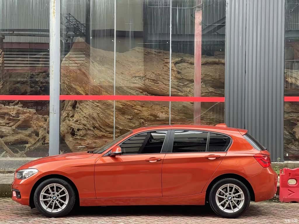 BMW 1 Series, 2016 все фото