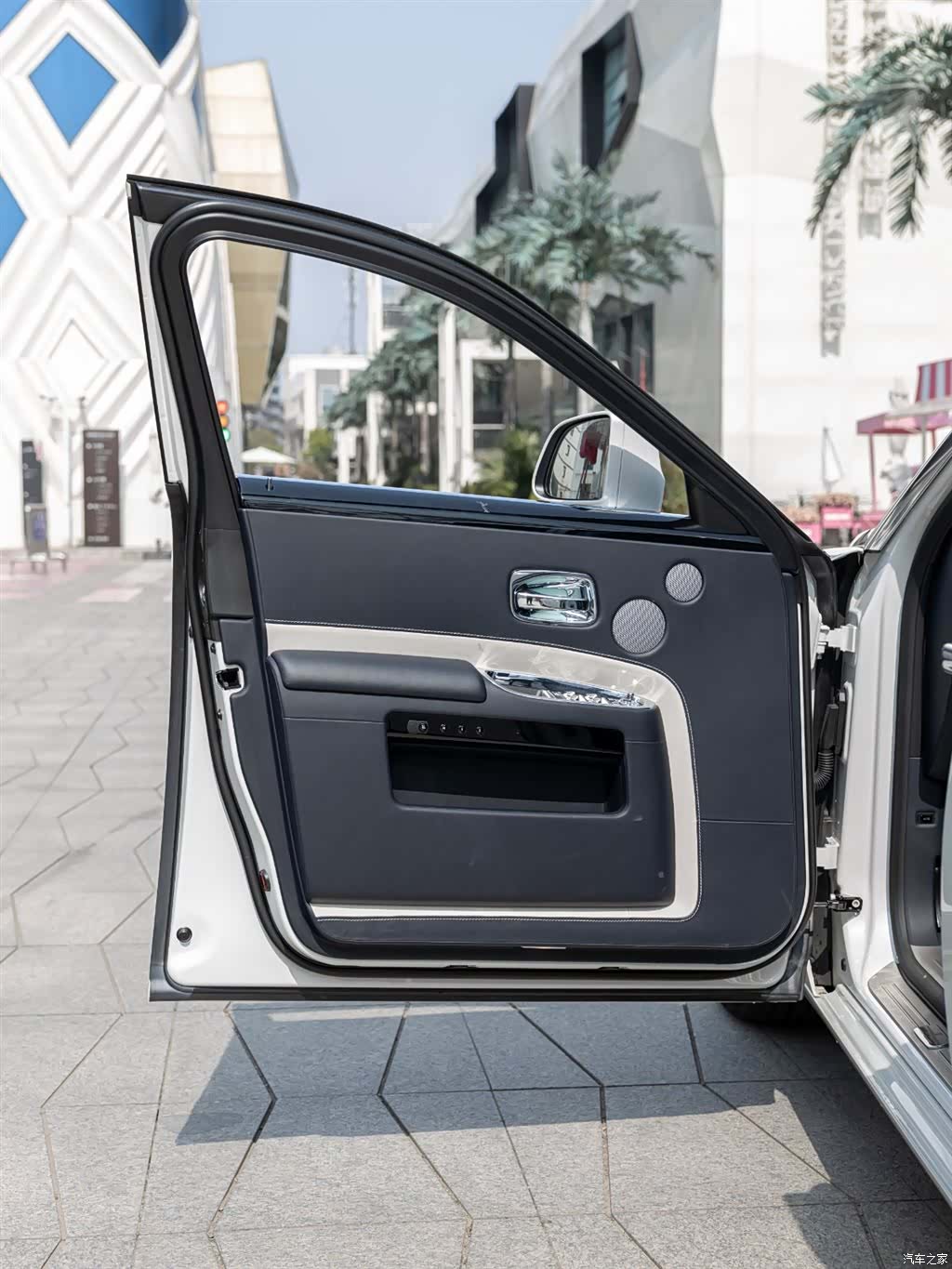 Rolls-Royce Ghost, 2019 17