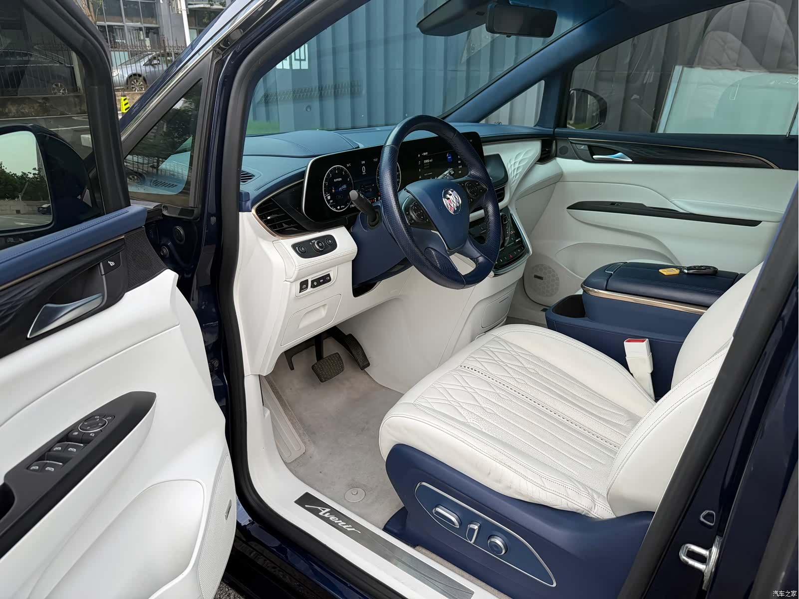 Buick GL8, 2020 6