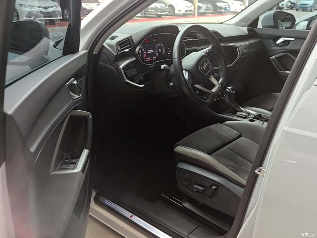 Audi Q3, 2020 16