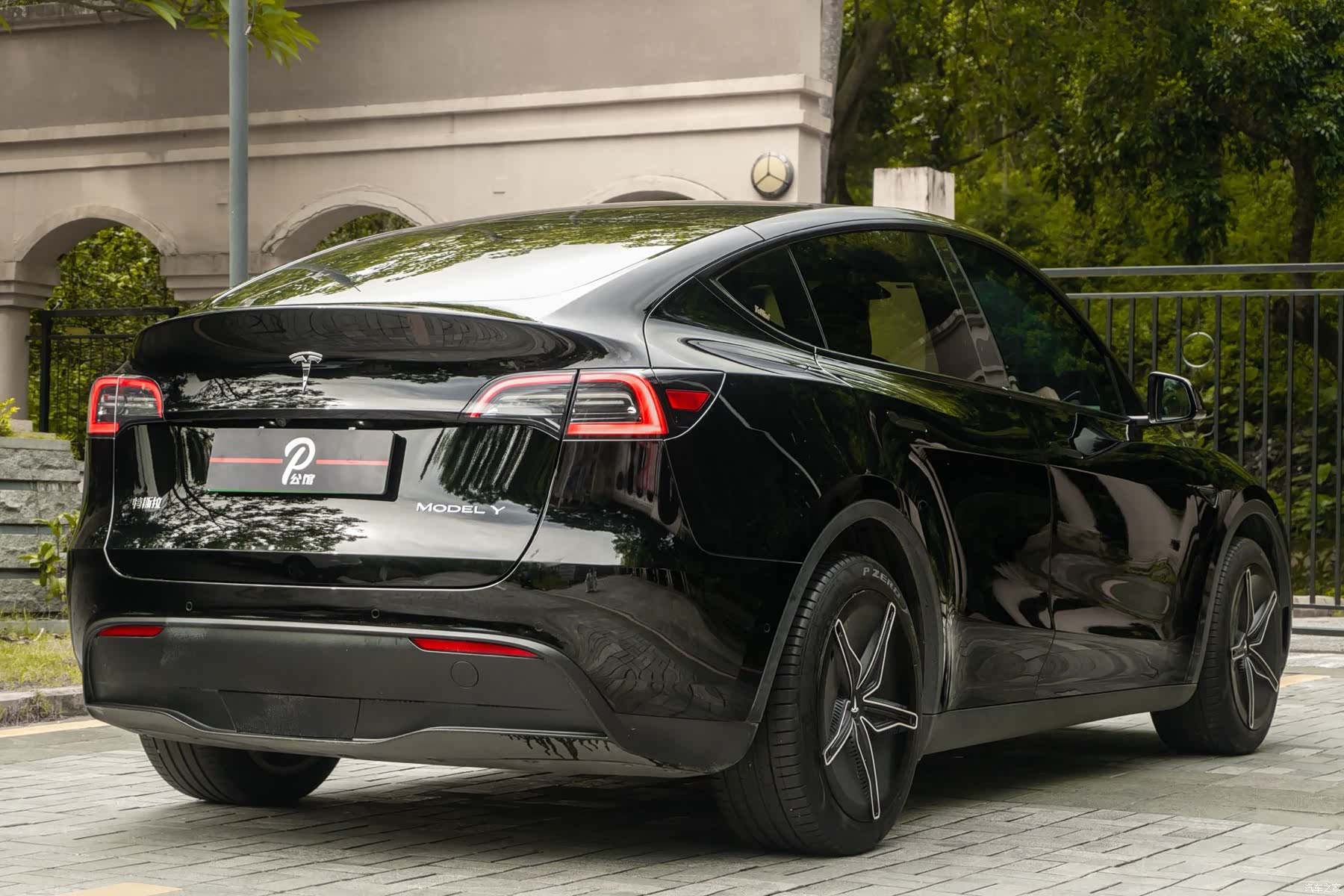 Tesla Model Y, 2022 6