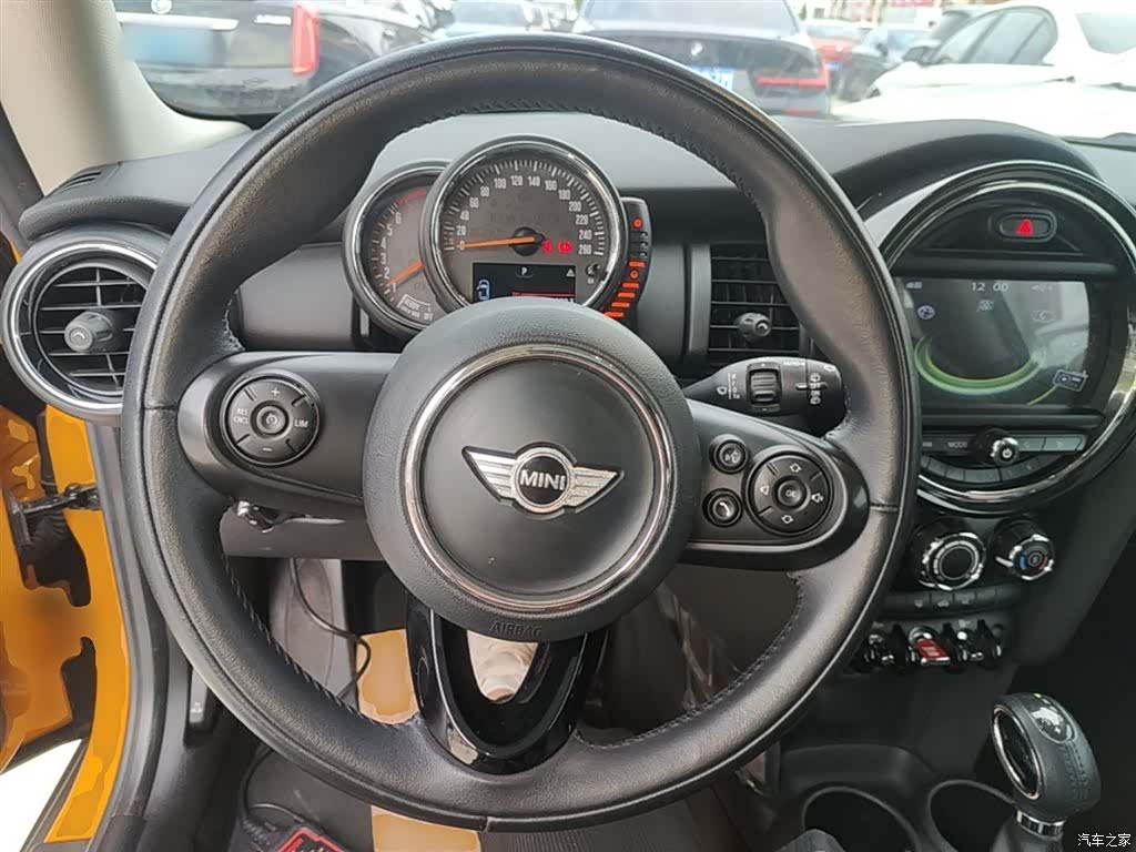 Mini ONE, 2017 11