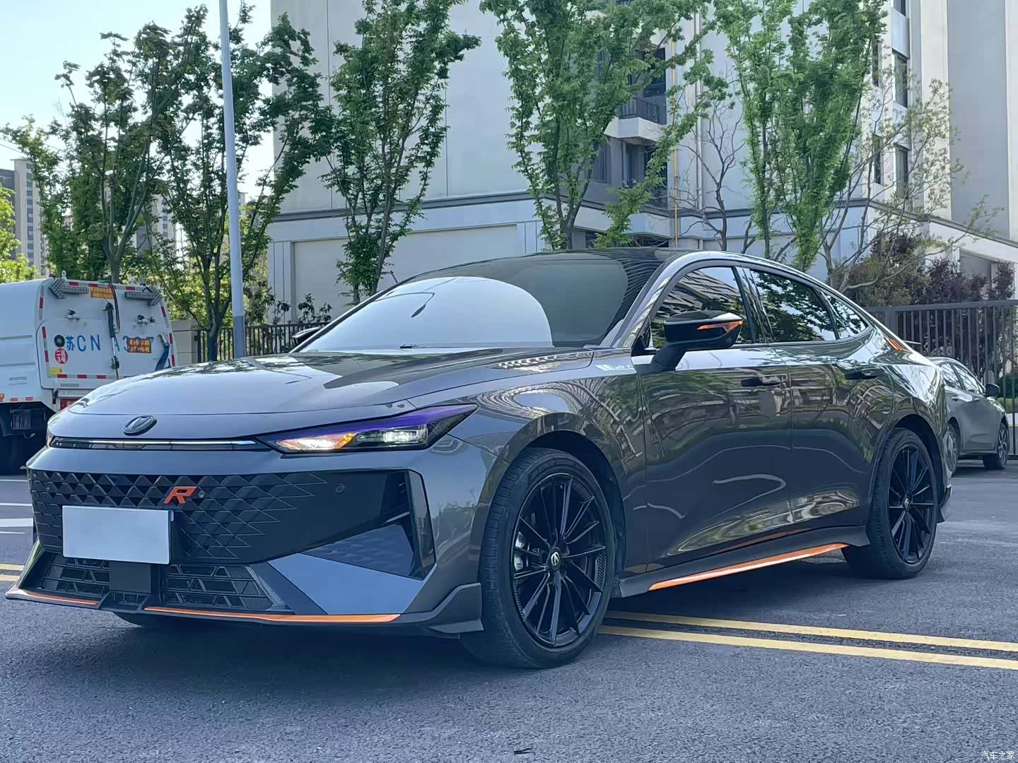 Changan UNI-V, 2025 1