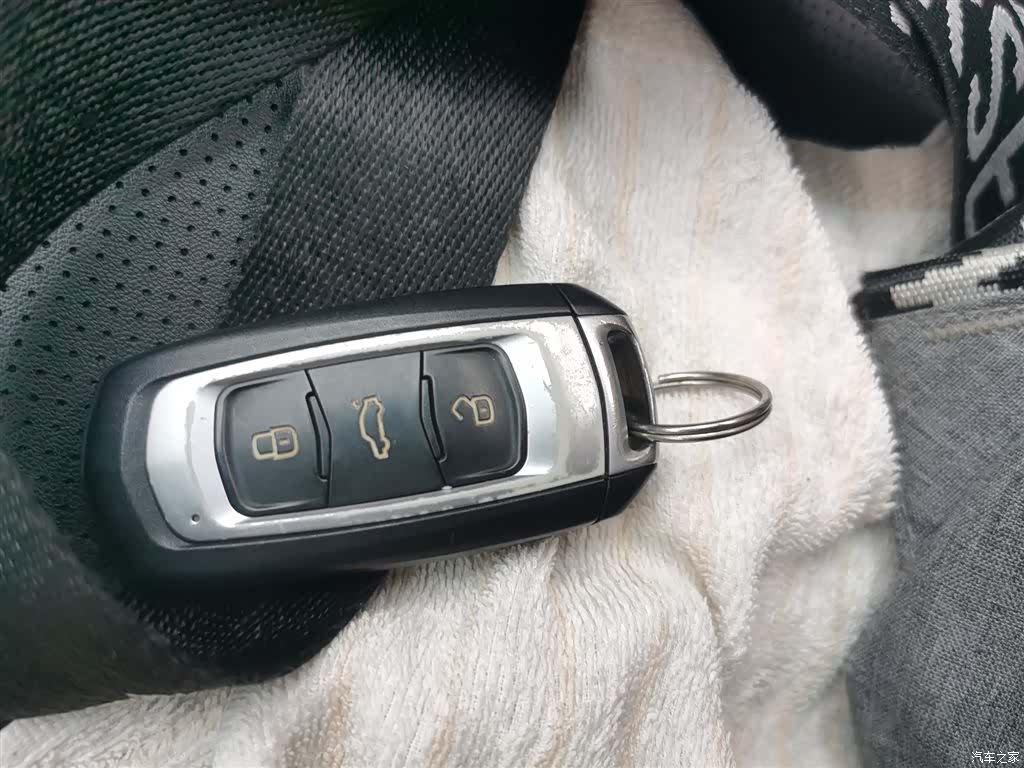 Geely Emgrand, 2018 12