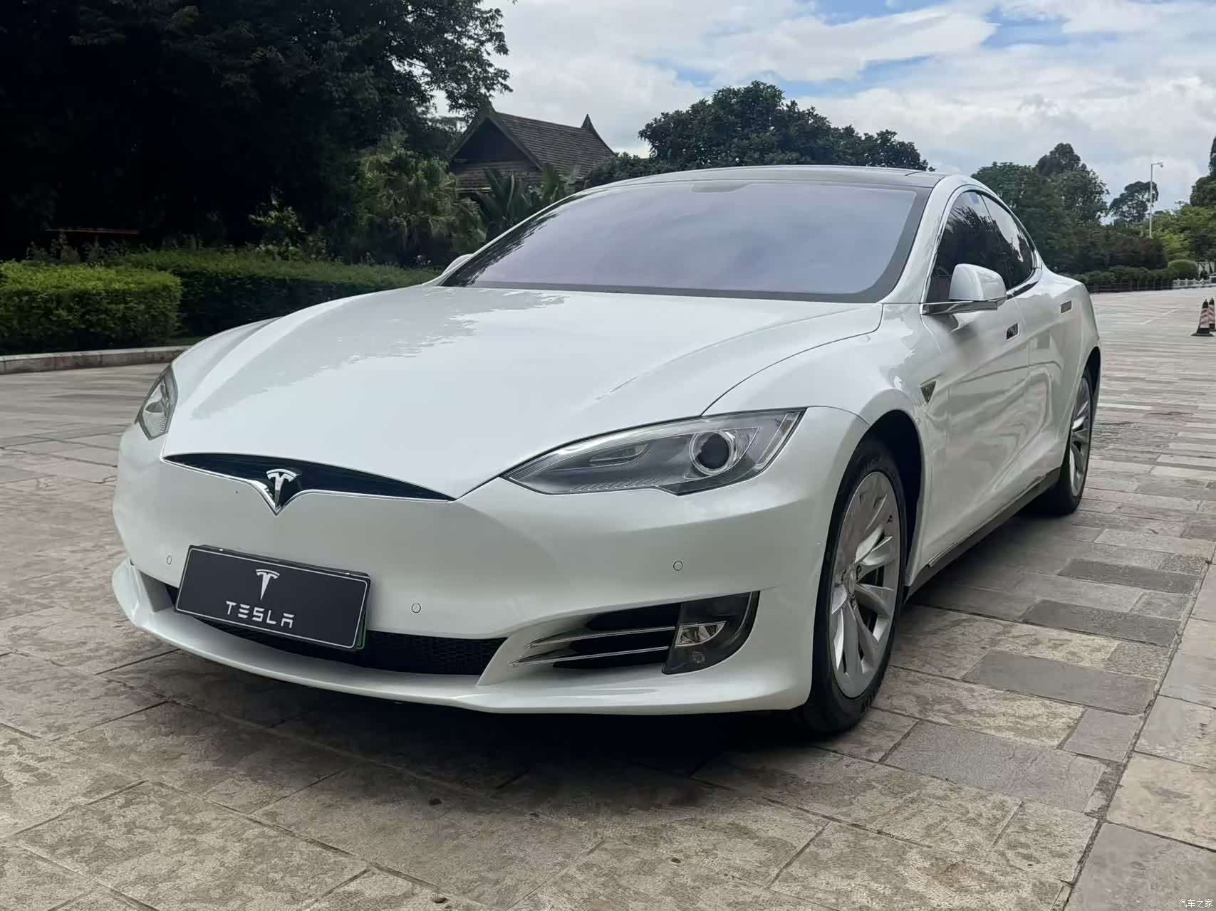 Tesla Model S, 2014 8
