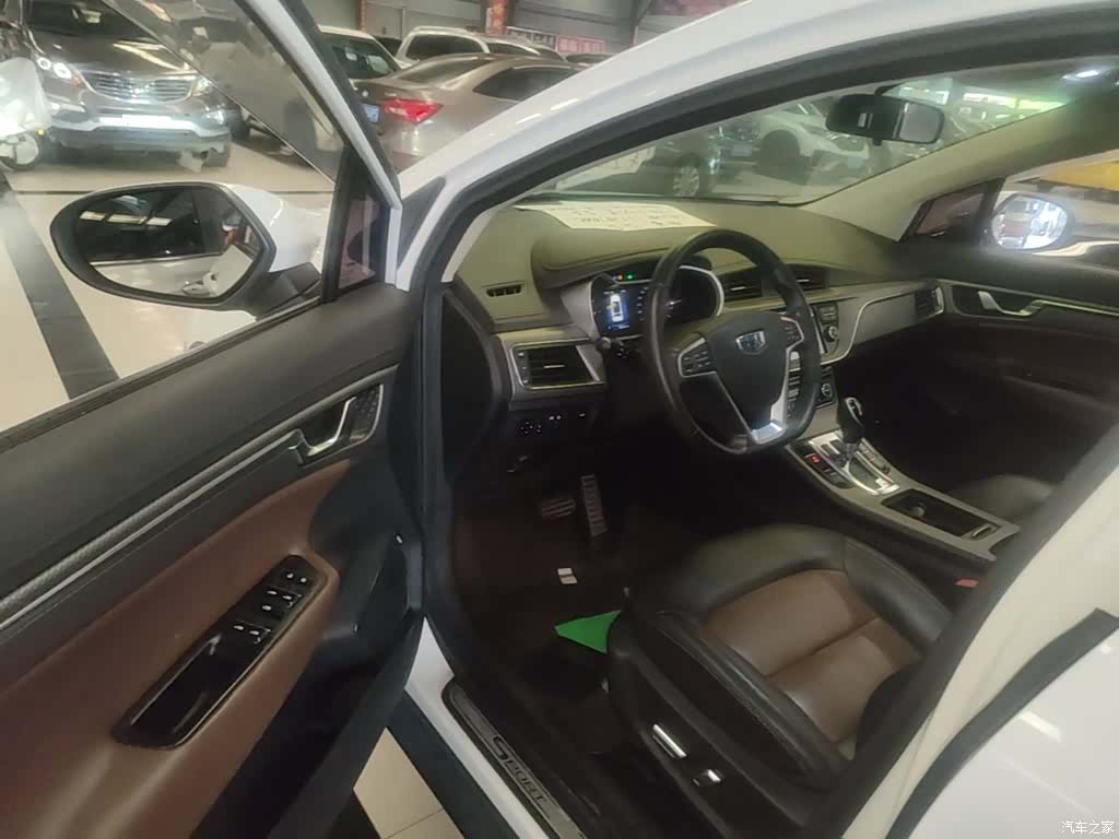 Geely Emgrand, 2016 16