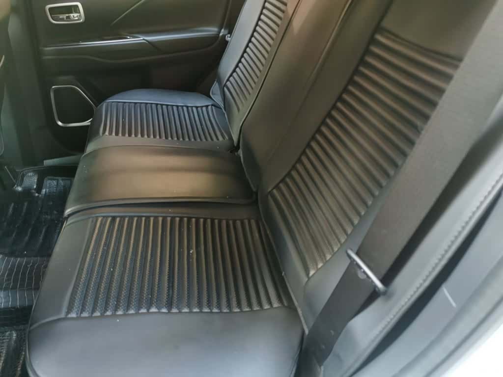 Mitsubishi Outlander, 2017 14