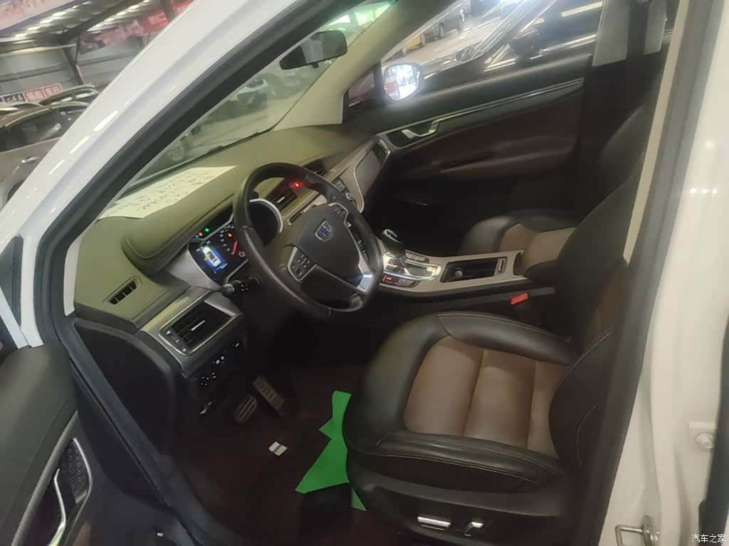 Geely Emgrand, 2016 15