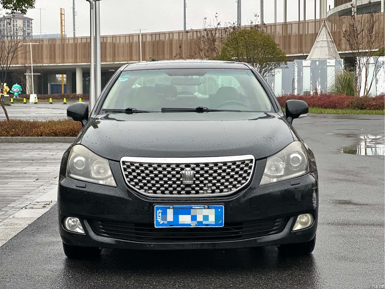 Toyota Crown, 2012 2