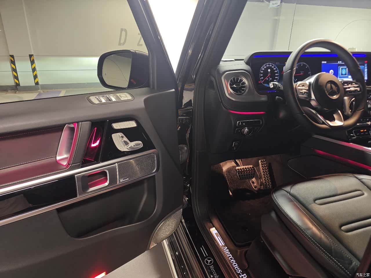 Mercedes-Benz G-Class, 2024 все фото