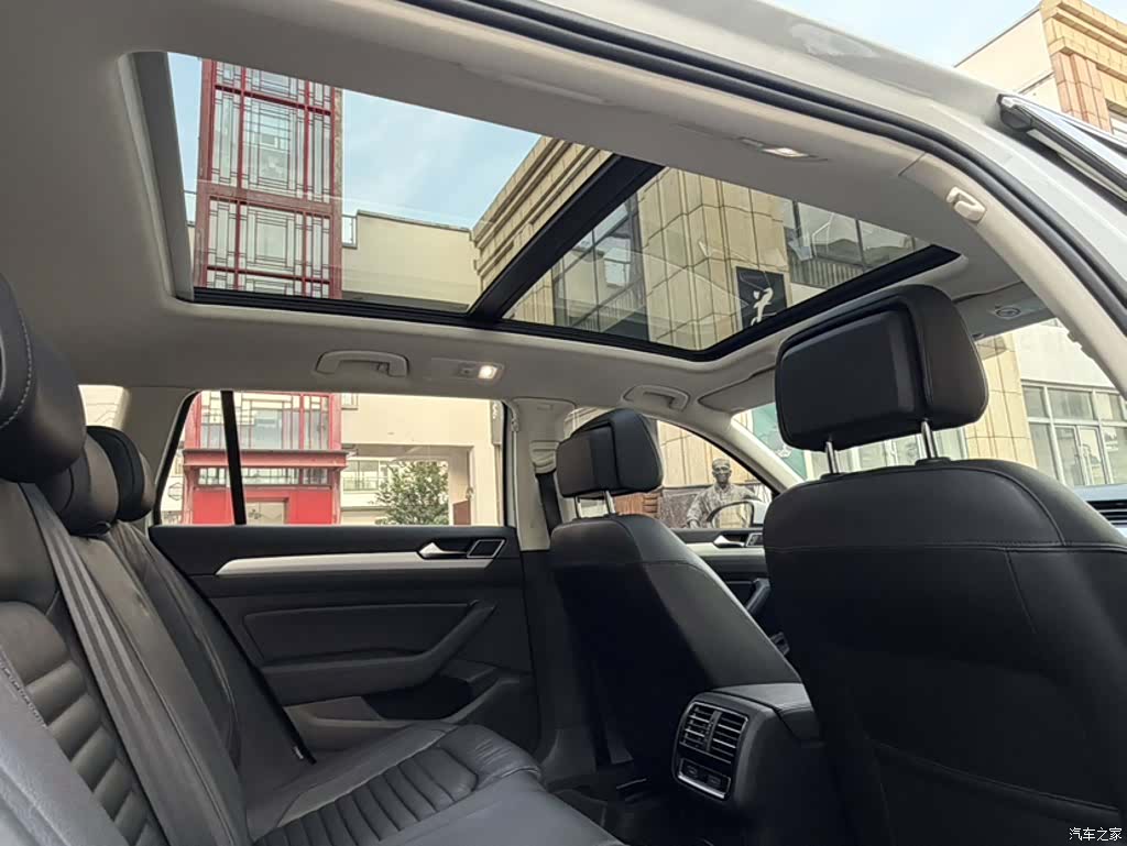 Volkswagen Variant, 2018 15