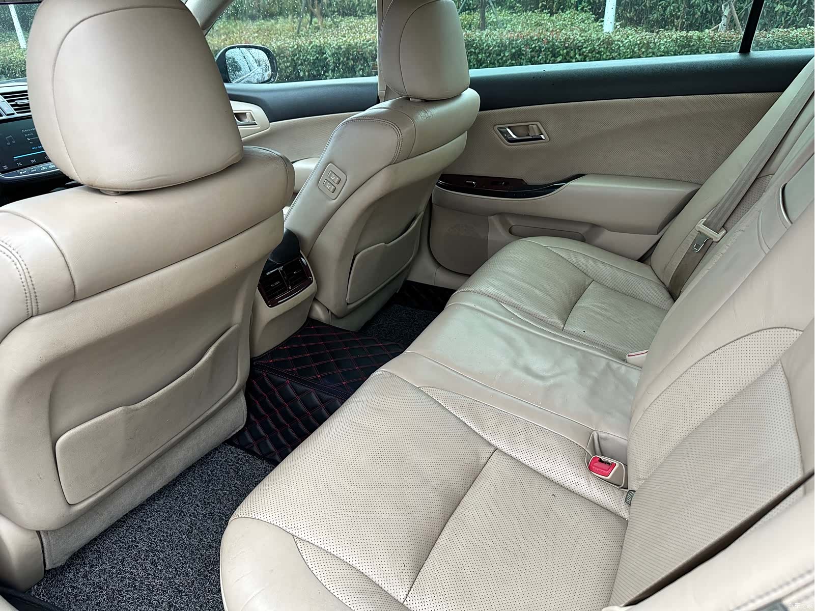 Toyota Crown, 2012 10