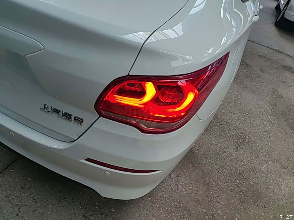 Chevrolet 320, 2017 8