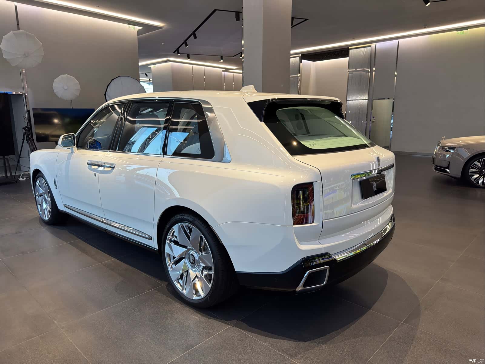 Rolls-Royce Cullinan, 2026 19