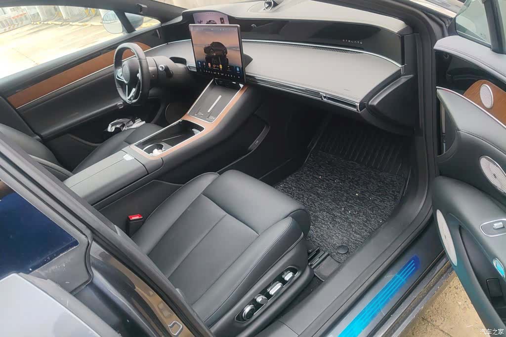 Stelato S9, 2025 8