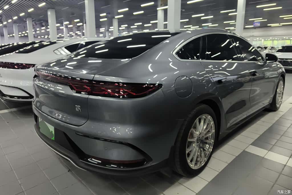 BYD Han, 2023 3