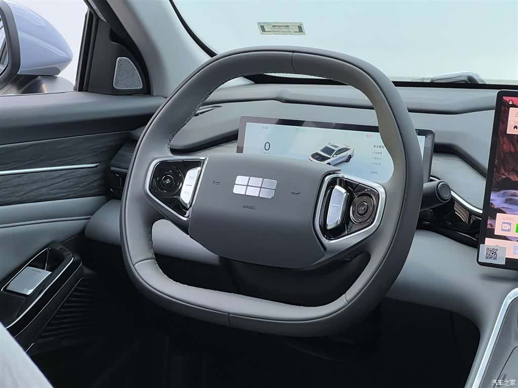 Geely Galaxy L6, 2025 16