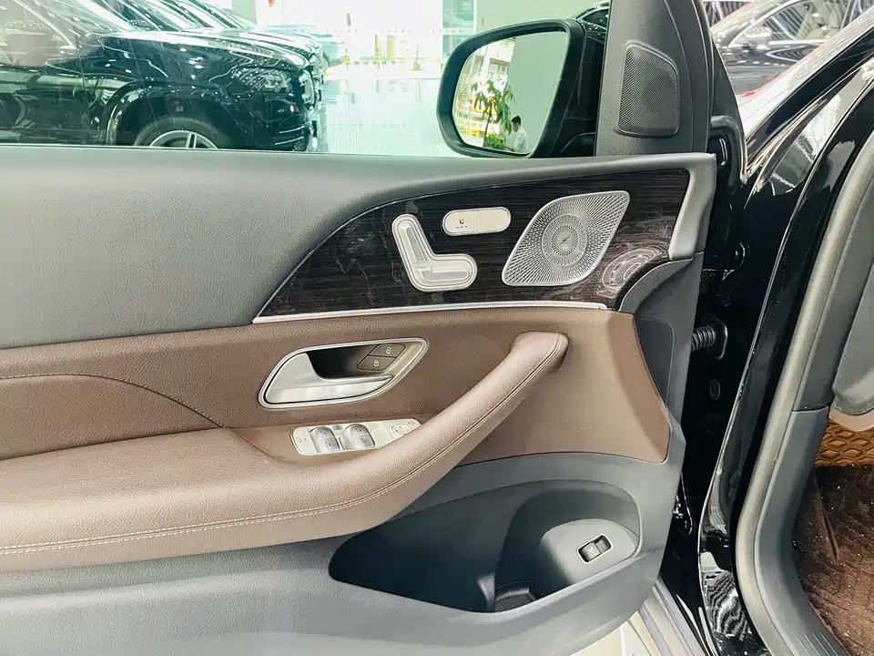 Mercedes-Benz GLE Mercedes-Benz GLE